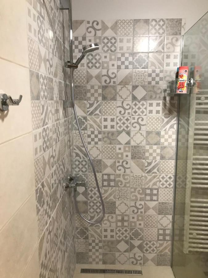 Petlov Salas Rooms Novi Sad Exteriör bild
