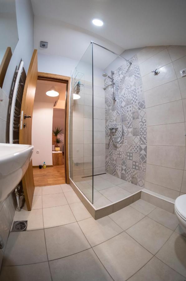 Petlov Salas Rooms Novi Sad Exteriör bild