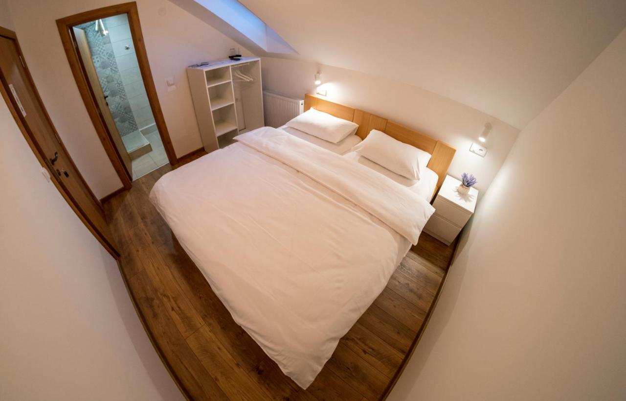 Petlov Salas Rooms Novi Sad Exteriör bild